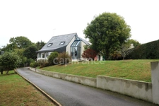 A vendre magnifique maison d'architecte 10 pièces ERGUE GABERIC (29) 182 m2 avec 4 chambres