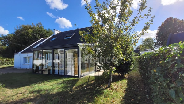 Maison individuelle à vendre 5 pièces SAINT EVARZEC (29) de 115 m2 avec 4 chambres