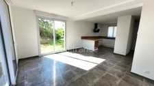 House for sale built in 2023. 5 rooms in Pleuven (29) with 4 bedrooms. Land area 474 m2