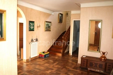 Belle néo bretonne à vendre LANDUDEC (29) Centre bourg 6 chambres sur 890 m2