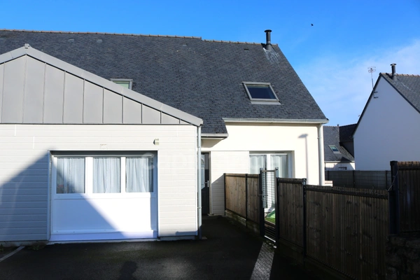 EXCLUSIVITE Maison de 2016 à vendre, 5 pièces PONT L'ABBE, KERARGONT(29) 4 chambres sur 323 m2 de terrain