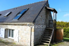 EXCLUSIVITE Longère de 177 m2 en pierres à vendre, 7 pièces GUENGAT (29) terrain de 1359 m2, rénovée