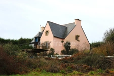 EXCLUSIVE Seaside property for sale, 10 rooms, CAMARET SUR MER (29) Currently a bed and breakfast, 320 m2