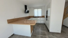 House for sale built in 2023. 5 rooms in Pleuven (29) with 4 bedrooms. Land area 474 m2