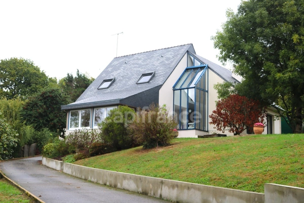 A vendre magnifique maison d'architecte 10 pièces ERGUE GABERIC (29) 182 m2 avec 4 chambres