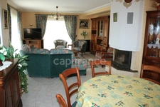 House for sale 7 rooms KERLAZ (29) 149 m2 on 713 m2 of land 4 bedrooms