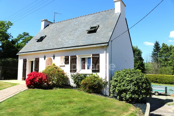 Maison à vendre QUIMPER (29) 4 chambres, 96 m2 sur terrain de 1156 m2 Sous sol complet