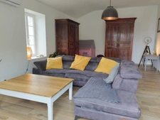 Maison en pierre rénovée – Belle vue sur la campagne