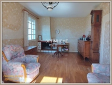 ensemble de 2 maisons en pierre + grange + grand terrain 