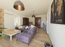 Maison en pierre rénovée – Belle vue sur la campagne