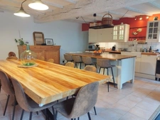 Maison en pierre rénovée – Belle vue sur la campagne