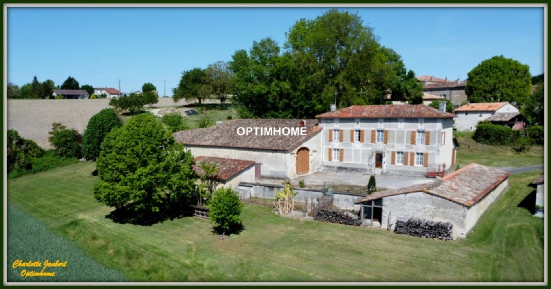 Maison 5 pièces 160 m² · à Barbezieux Saint Hilaire · 160 m² · 177 000 €