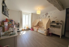 Maison en pierre rénovée – Belle vue sur la campagne