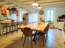 Maison en pierre rénovée – Belle vue sur la campagne