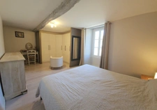 Maison en pierre rénovée – Belle vue sur la campagne