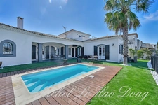 Dpt Gard (30), for sale AIGUES MORTES house P5 of 155.03 m² - Land of 536  