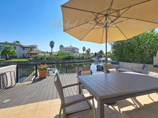 Superbe marina en triplex avec 03 chambres à AIGUES MORTES (30)