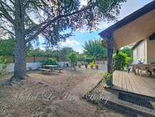VERGÈZE (30310) – Le plaisir de vivre de plain-pied, un jardin arboré, tout près du centre du village 