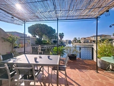 Maison en marina de type P4 en duplex à vendre à Aigues-Mortes (30220)