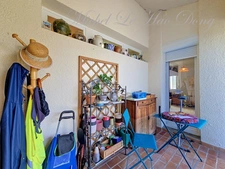 VERGÈZE (30310) – Le plaisir de vivre de plain-pied, un jardin arboré, tout près du centre du village 