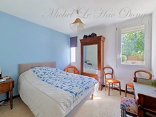 VERGÈZE (30310) – Le plaisir de vivre de plain-pied, un jardin arboré, tout près du centre du village 