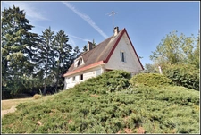 La Chaussée-d'Ivry – Maison familiale avec piscine, sous-sol total et plus de 2 788 m² de terrain