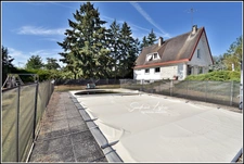 La Chaussée-d'Ivry – Maison familiale avec piscine, sous-sol total et plus de 2 788 m² de terrain