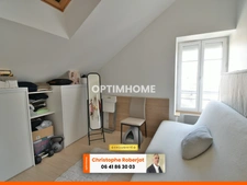 Appartement équipé Atypique T4 avec pierres apparentes dans maison de ville