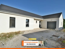 Maison de plain pied avec 3 chambres posée sur 1000m2 - RT 2012