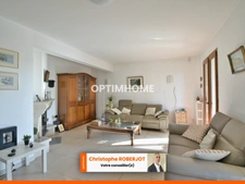 Belle maison de 320m2 au sol sur 1700m2 de terrain clos et piscinable aux portes de Chalon sur Saône