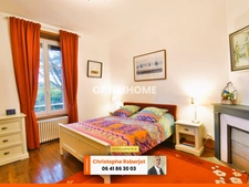 Maison de ville de 160m2 avec de beaux volumes et un intérieur ambiance COTTAGE