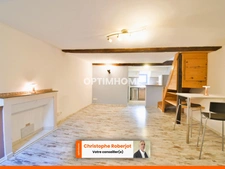 DUPLEX rénové en hyper centre-ville piétonnier