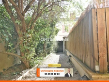 Appartement équipé Atypique T4 avec pierres apparentes dans maison de ville