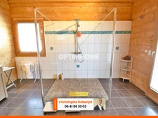 Inédit et rare sur le département: Maison de 220m2 en bois massif sur 2610m2 de terrain clos de murs