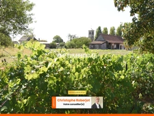 Jolie maison de plain-pied de 100m2 sur un terrain clos de 1100m2: calme et proximité de tout