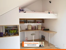 JOLI POTENTIEL pour ce Duplex en HYPER CENTRE VILLE, avec possibilité de 4 chambres et immédiatement disponible !!