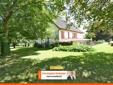 RARE dans la Côte Chalonnaise: Maison de 243 m2 habitable dans un parc arboré de 5000m2  
