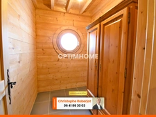 Inédit et rare sur le département: Maison de 220m2 en bois massif sur 2610m2 de terrain clos de murs