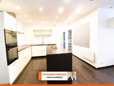 JOLI POTENTIEL pour ce Duplex en HYPER CENTRE VILLE, avec possibilité de 4 chambres et immédiatement disponible !!