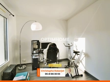 Maison de plain pied avec 3 chambres posée sur 1000m2 - RT 2012