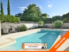 Atypique - Maison de ville et ses dépendances sur 1140 m2 de terrain à CHALON SUR SAONE  