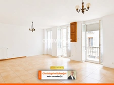Très rare à Givry !! Immeuble de rapport de 5 appartements avec aménagement possible d'appartements supplémentaires