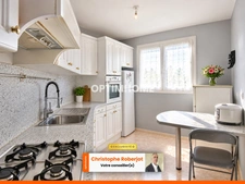 Spécial investisseur: Appartement de 4 pièces avec balcon et garage au centre ville de Chalon sur Saône