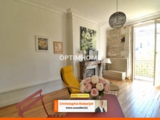 Appartement Hausmannien de 79m2 avec balcon, vue sur Chalon et 2 parkings possibles