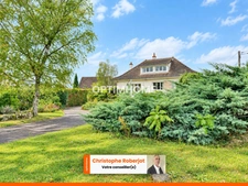 Maison de 4 chambres à Givry avec piscine sur terrain paysagé de 1800m2