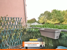 Joli appartement avec balcon et parking dans petite copropriété au pied de tous les commerces et transports de Châtenoy le royal