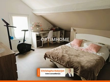 Atypique - Maison de ville et ses dépendances sur 1140 m2 de terrain à CHALON SUR SAONE  
