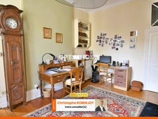 Superbe appartement d'exception avec place de parking au coeur du quartier historique de Chalon sur Saône