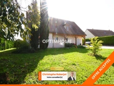 La quiétude aux portes de tout pour cette jolie maison de 152m2 avec 4 chambres !!