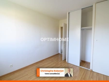 Lumineux appartement de 3 pièces, classé C, avec terrasse et garage quartier clinique Ste Marie à CHALON SUR SAONE 